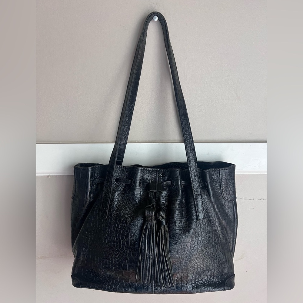 Patricia Nash Leather Drawstring Witney Tote in black croc-embossed leather. - Picture 2 of 5